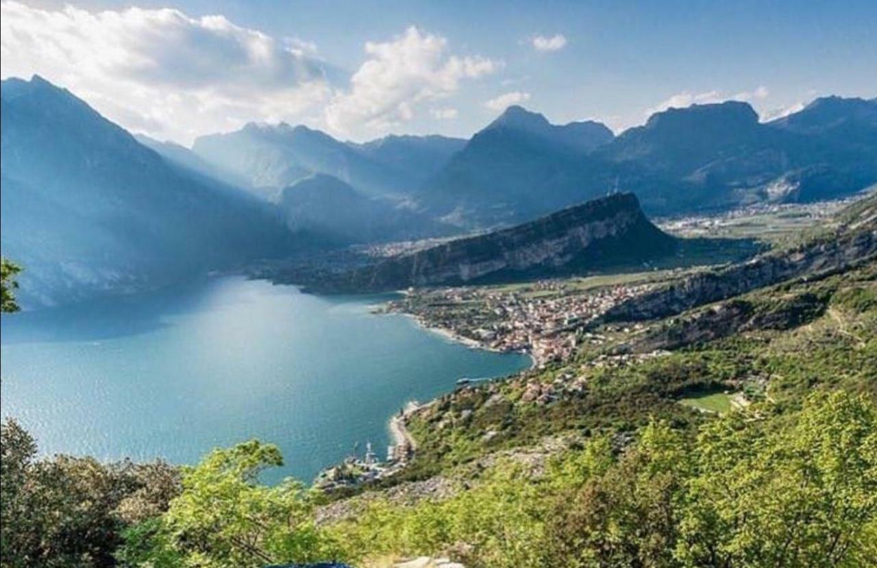 Olive Garden Daire Riva del Garda Dış mekan fotoğraf